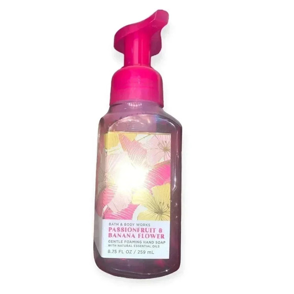 Bath & Body Works Passionfruit & Banana Flower Foaming Hand Soap 8.75 oz - Picture 1 of 1